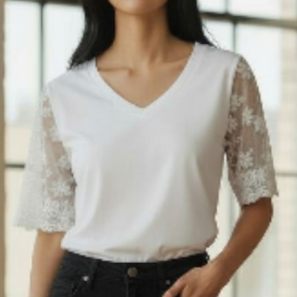 EUC Ofeefan Size Large White Tshirt With Sheer Lace Sleeves!